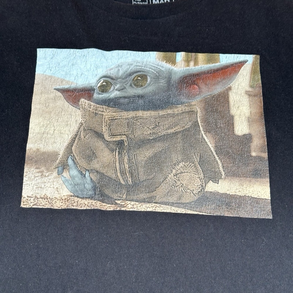 Star Wars Graphic T-Shirt Mens XL Black Mad Engine Baby Yoda Mandalorian TV - Picture 2 of 6